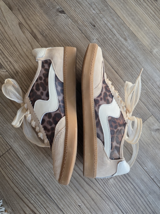 Dolce Vita Beige and Leopard-Print Women’s Sneakers - Picture 6 of 9